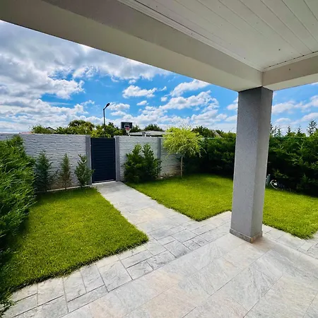 Villa Popoveni Garden *