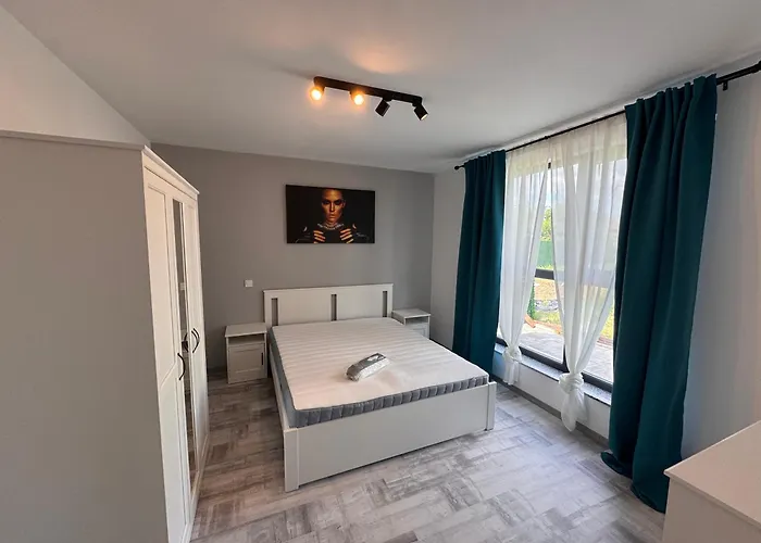 Вилла Popoveni Garden *